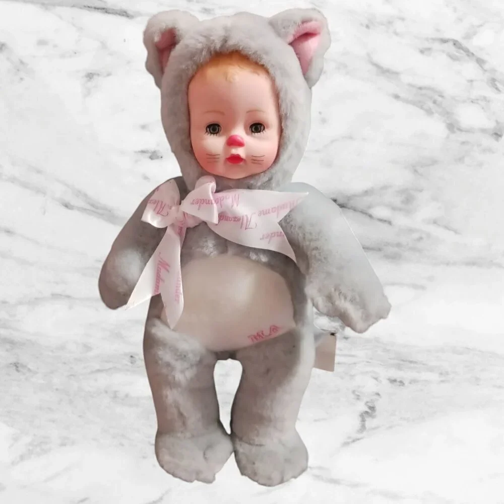 Madame Alexander Hug Me Kitty Doll With Silver Plush Cat Costume '13'H
